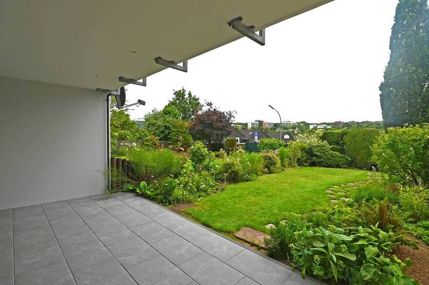 Paradies für Kinder! Frisch renoviertes EFH mit Garten & Garage in Grünlage Velbert