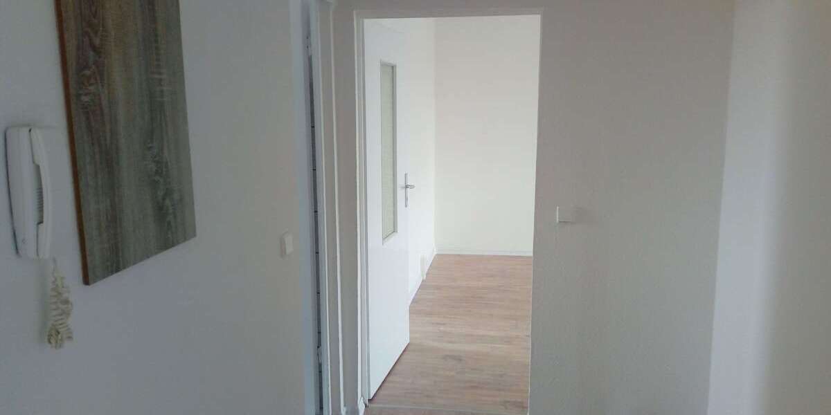 Neu, 5 Zimmer WG geeignet, frisch renoviert mit Balkon! 5 zimmer