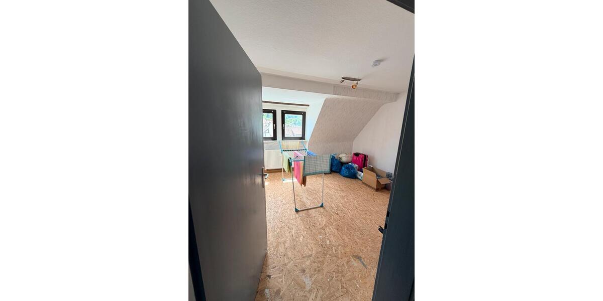 Etagenwohnung Wildflecken - 4 Zimmer, 75 m&sup2;, 695&euro; | Angebot:26348813