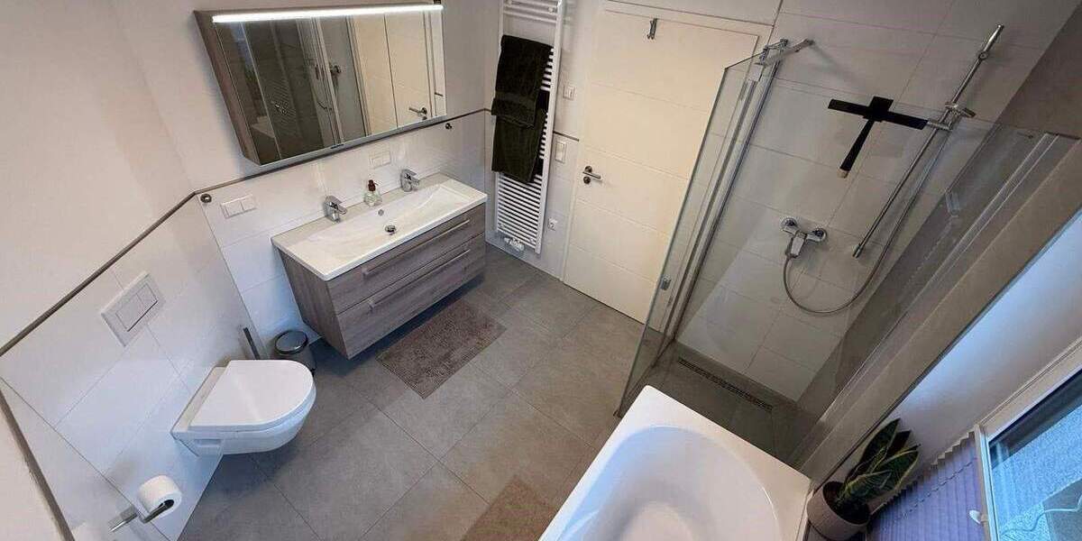 Einfamilienhaus Kölleda - 4 Zimmer, 110 m&sup2;, 1.000&euro; | Angebot:25275580