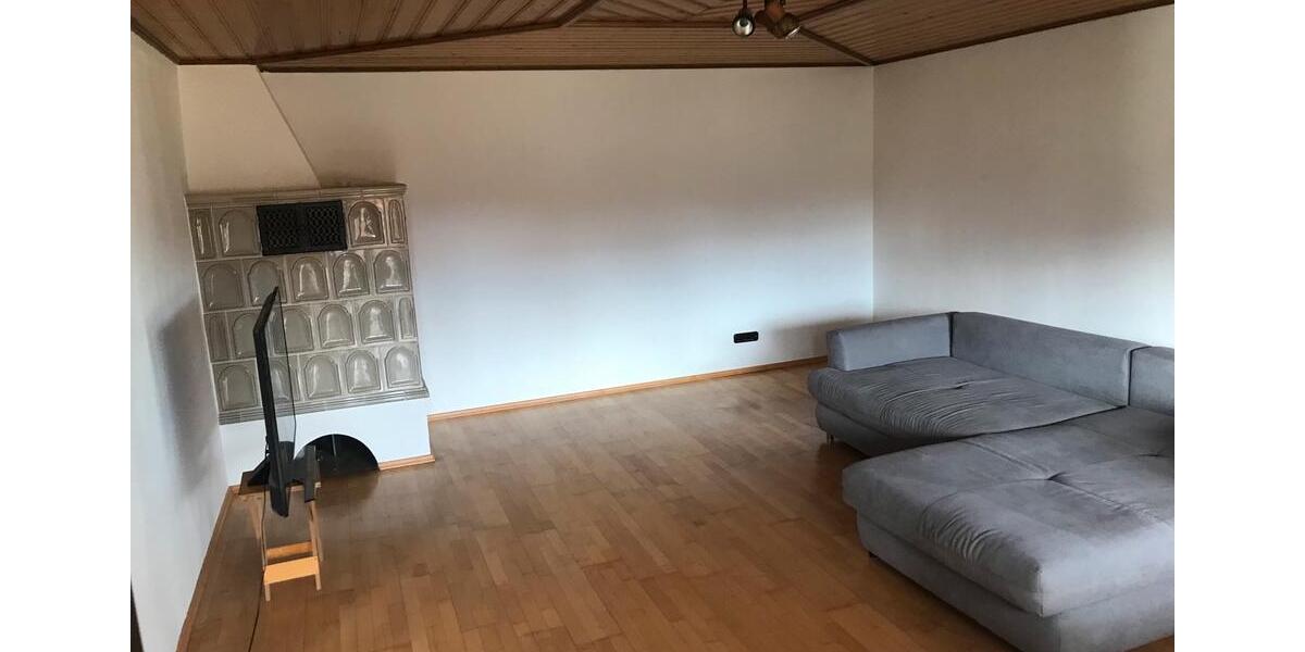 Etagenwohnung Sinzing - 5 Zimmer, 130 m&sup2;, 1.400&euro; | Angebot:25905392