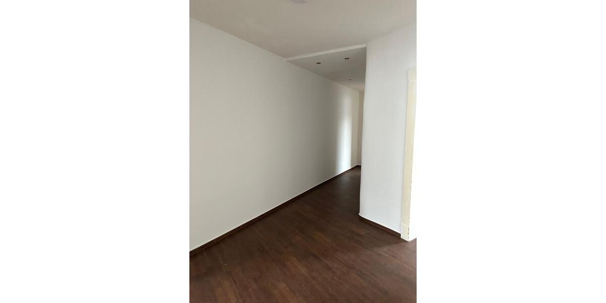 Etagenwohnung Mönchengladbach - 3 Zimmer, 95 m&sup2;, 1.000&euro; | Angebot:25253610
