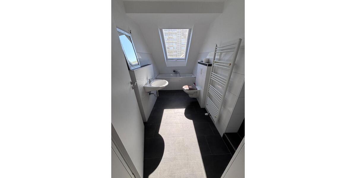 Etagenwohnung Wuppertal - 2.5 Zimmer, 76 m&sup2;, 725&euro; | Angebot:26423994