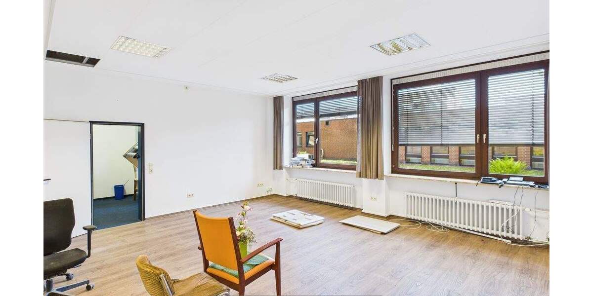 Einfamilienhaus Hamburg Schnelsen - 6 Zimmer, 1.350&euro; | Angebot:25739182