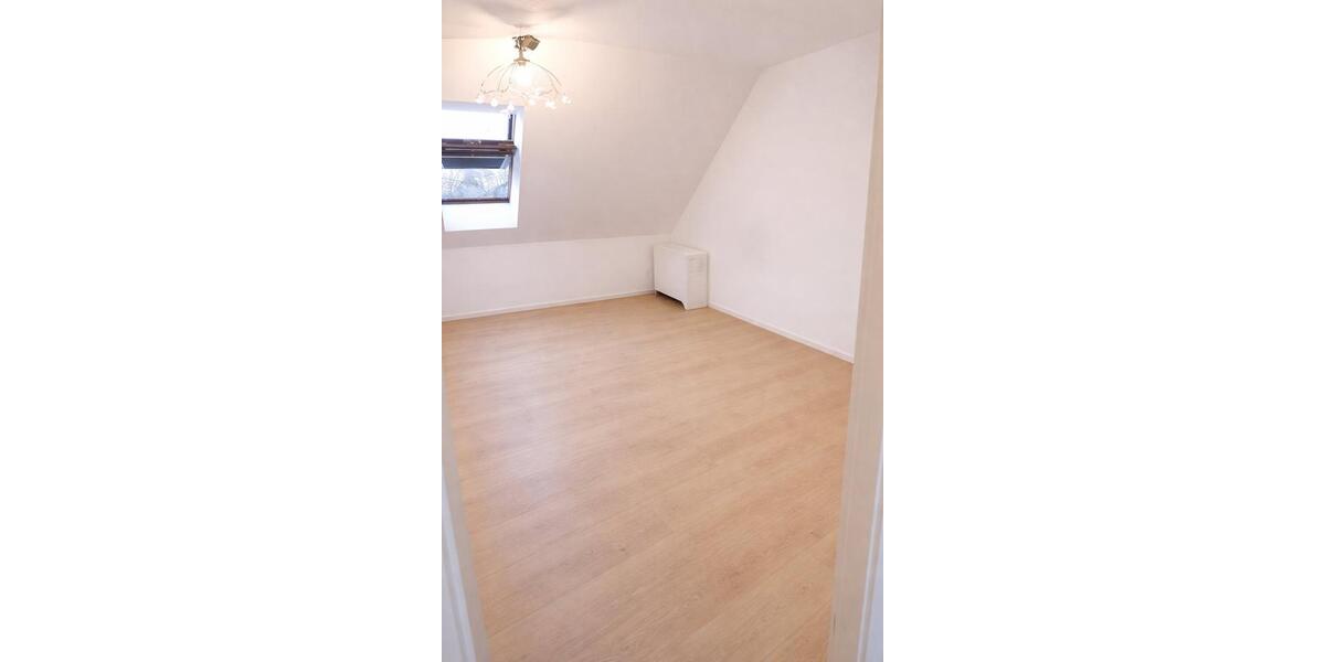 Dachgeschoßwohnung Ruhner Berge - 2 Zimmer, 42 m&sup2;, 280&euro; | Angebot:26217290