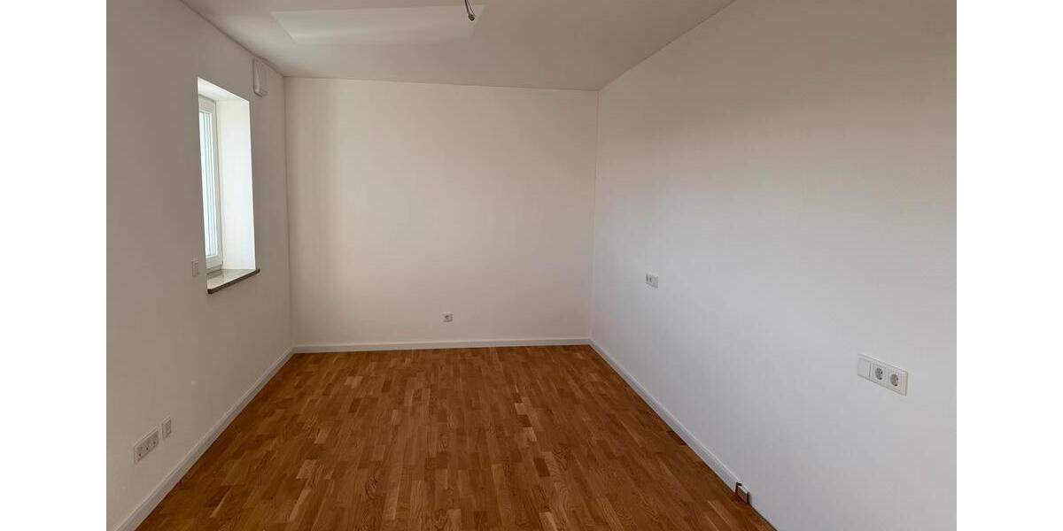 Etagenwohnung Burgbernheim - 2 Zimmer, 68 m&sup2;, 973&euro; | Angebot:25553095