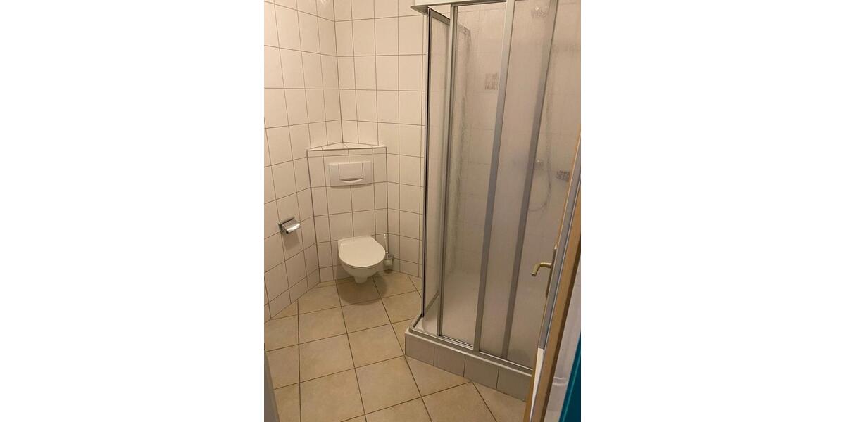 Wohnen auf Zeit Jüterbog - 10 Zimmer, 20 m&sup2;, 15&euro; | Angebot:25330090