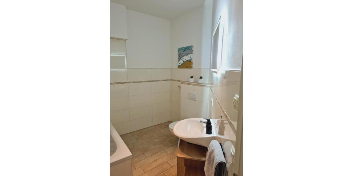 Erdgeschoßwohnung Magdeburg - 2 Zimmer, 66 m&sup2;, 592&euro; | Angebot:24385489