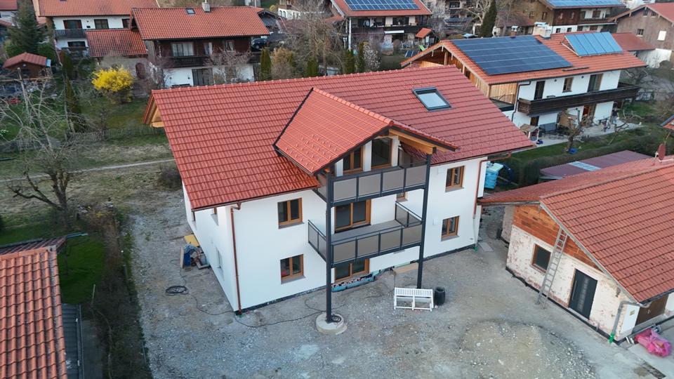 Dachgeschoßwohnung Schnaitsee - 3 Zimmer, 93 m&sup2;, 1.348&euro; | Angebot:25906789