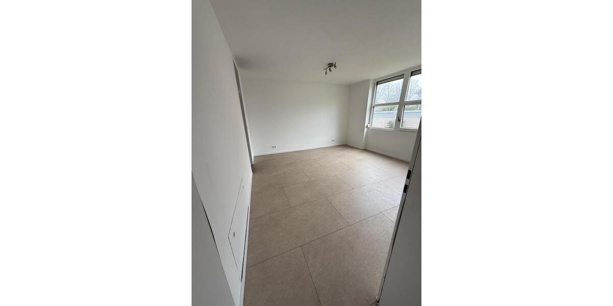 Erdgeschoßwohnung Sankt Augustin - 2 Zimmer, 80 m&sup2;, 1.290&euro; | Angebot:25017104