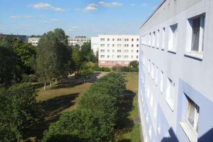 Wohnung Dessau-Roßlau Roßlau - 4 Zimmer, 65 m&sup2;, 409&euro; | Angebot:25127015