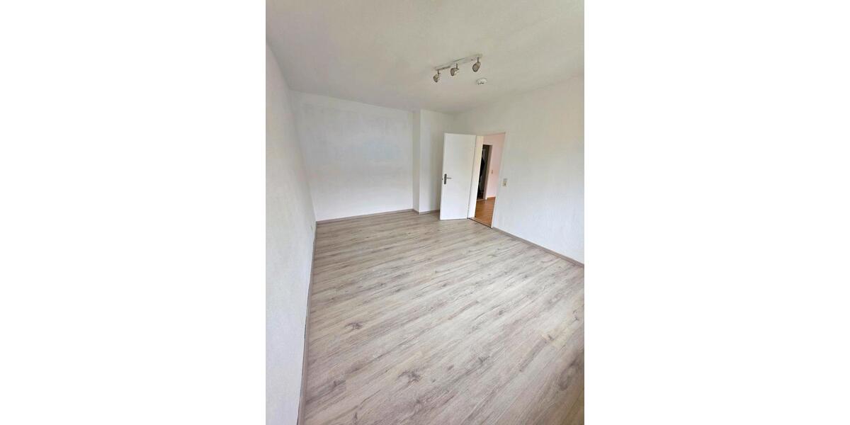 Etagenwohnung Nienburg (Saale) - 2 Zimmer, 46 m&sup2;, 460&euro; | Angebot:26611393