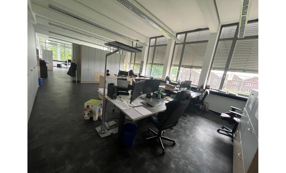 Gewerbeobjekt Mönchengladbach Süd - 180&euro; | Angebot:26105135