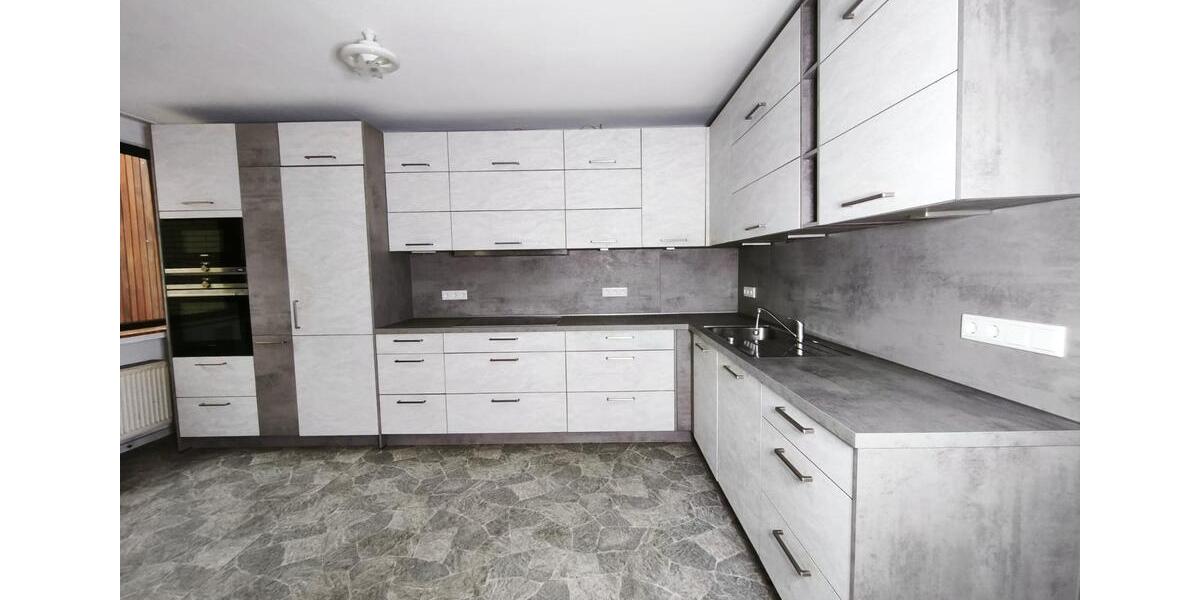 2,5 Zimmer Erdgeschosswohnung mit eigenem Garten in Düsseldorf Heerdt 2 zimmer