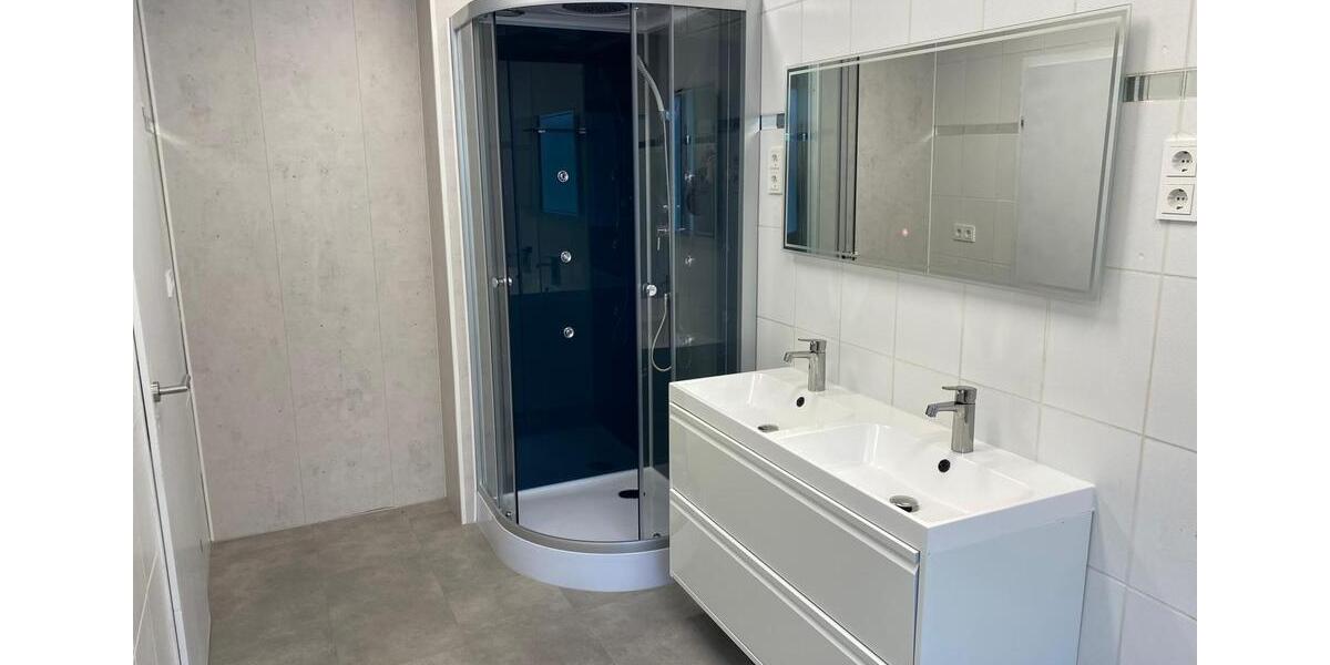 Etagenwohnung Lohr am Main - 7 Zimmer, 150 m&sup2;, 1.350&euro; | Angebot:25964311