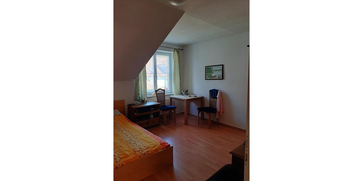 Etagenwohnung Pinnow - 3 Zimmer, 94 m&sup2;, 780&euro; | Angebot:24748476
