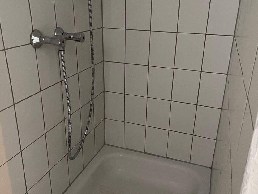 1-Zimmer-Wohnung mit Balkon und kleiner Küchenzeile - Stadtteil Rennweg. 1 zimmer