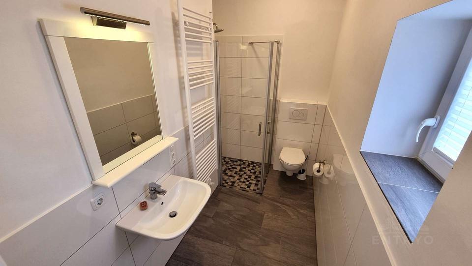 Modernisierte Wohnung mit Garage und hochwertiger Küche zentral in Varel! zimmer