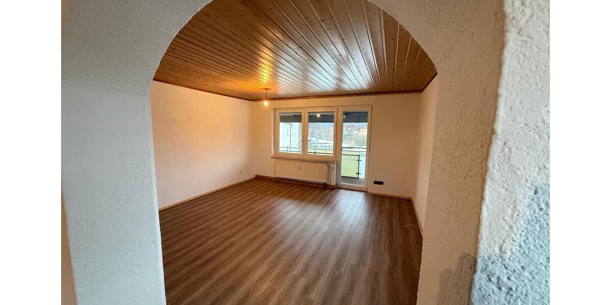 Etagenwohnung Schwarzenbach - 4 Zimmer, 100 m&sup2;, 830&euro; | Angebot:24653191