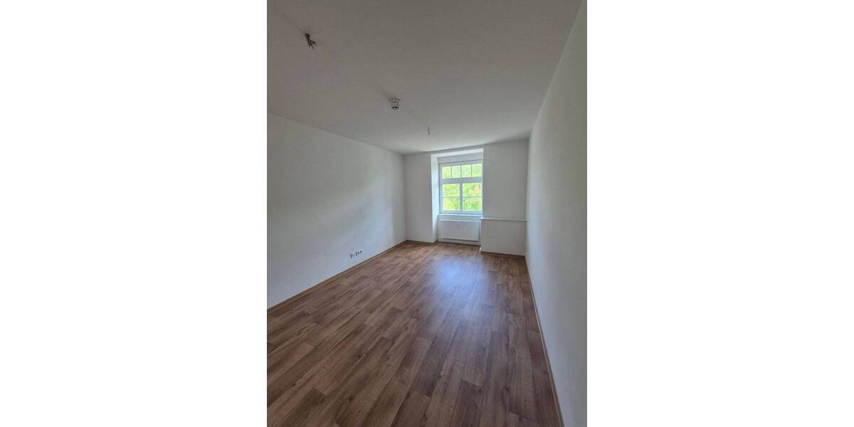 Etagenwohnung Löbau - 3 Zimmer, 65 m&sup2;, 260&euro; | Angebot:26672640