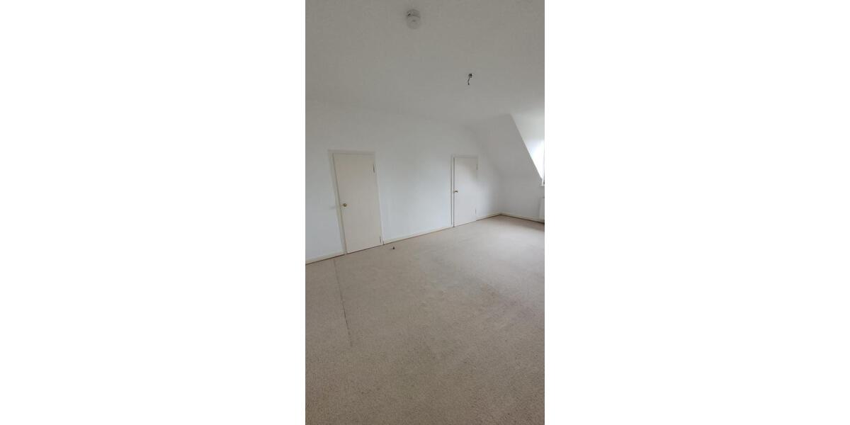 Dachgeschoßwohnung Goslar - 3 Zimmer, 95 m&sup2;, 680&euro; | Angebot:24442399