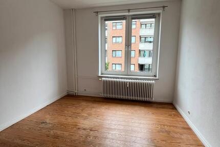 16qm Zimmer frei in 3er Mädels WG berufstätige 1 zimmer