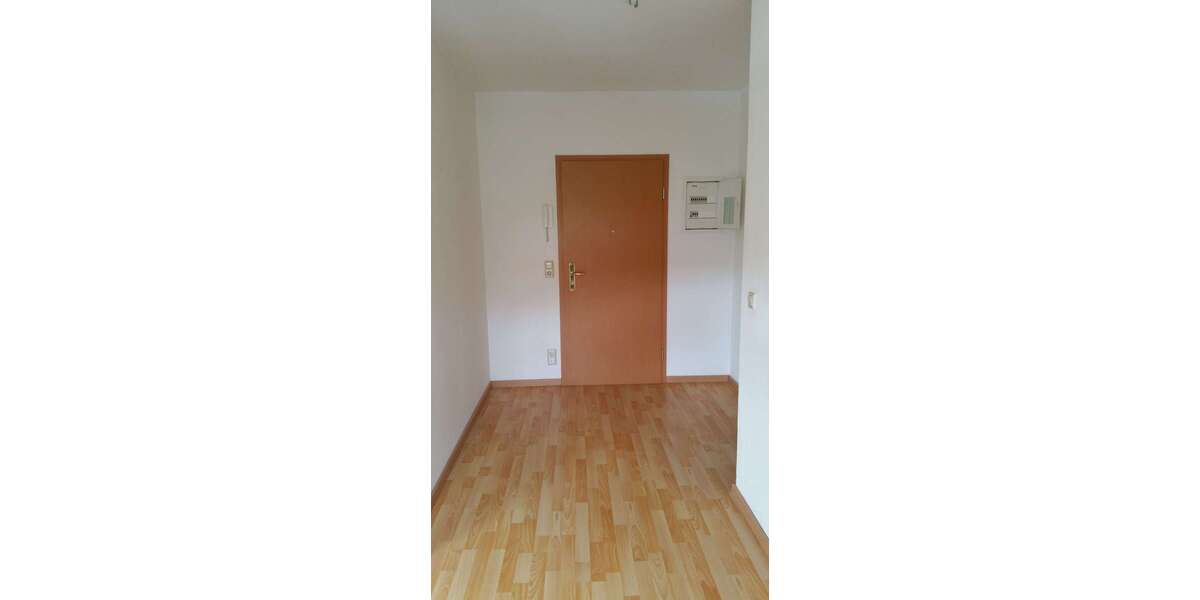 Etagenwohnung Döbeln - 2 Zimmer, 55 m&sup2;, 350&euro; | Angebot:26256679
