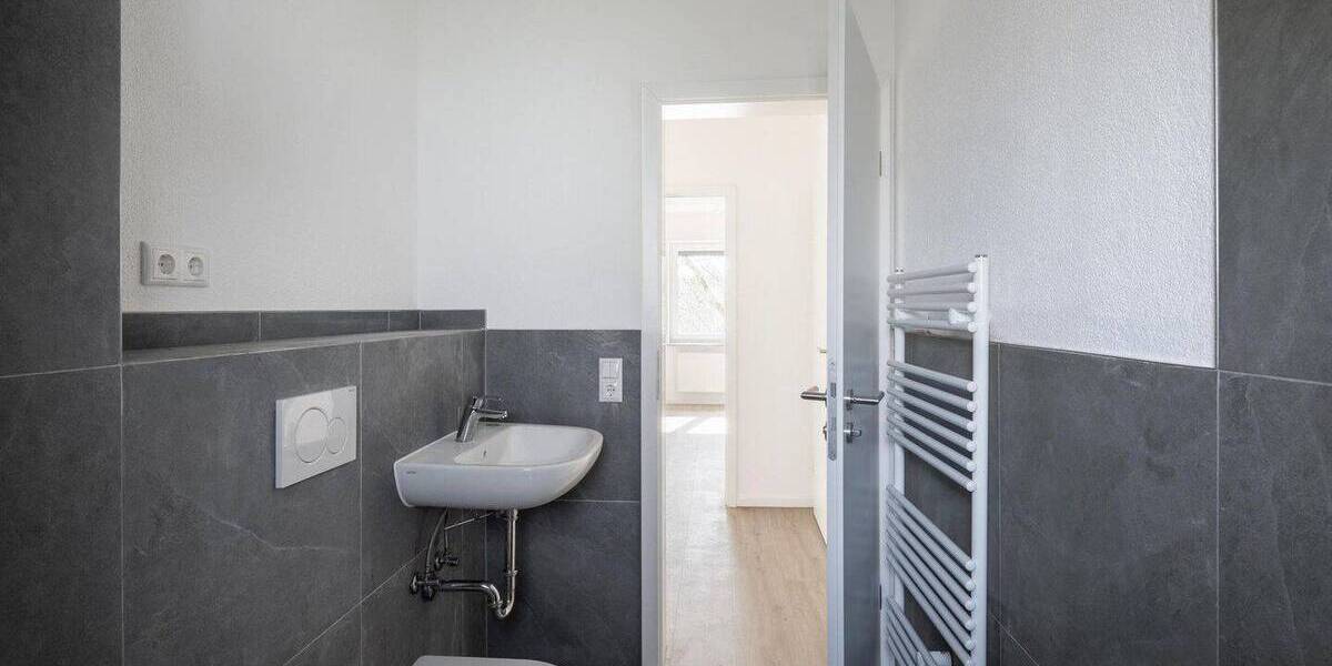 Etagenwohnung Hof Innenstadt - 3 Zimmer, 76 m&sup2;, 945&euro; | Angebot:26368856