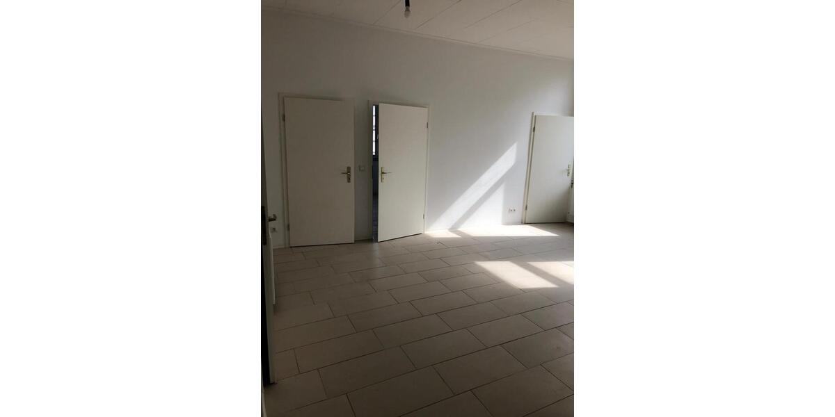 Hochparterre Bergen an der Dumme - 5 Zimmer, 102 m&sup2;, 750&euro; | Angebot:25178713