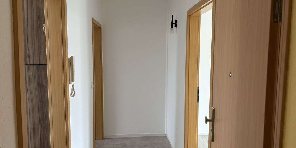 Etagenwohnung Querfurt - 1 Zimmer, 33 m&sup2;, 210&euro; | Angebot:25924556