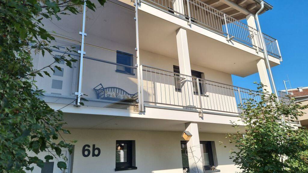 Etagenwohnung Jestetten - 3 Zimmer, 91 m&sup2;, 1.050&euro; | Angebot:26052994