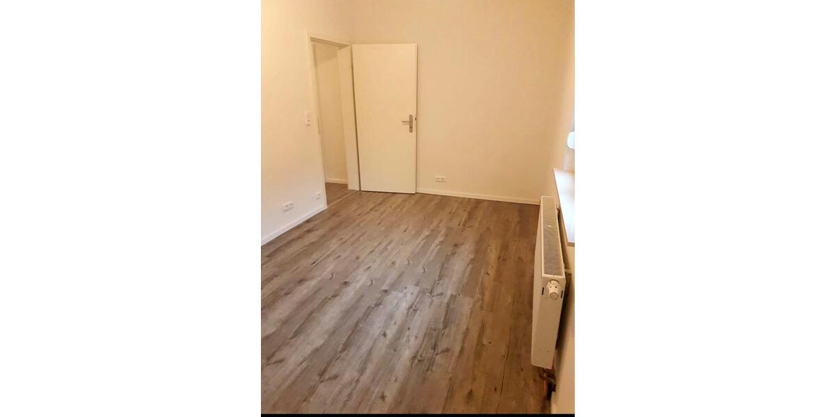 Etagenwohnung Göppingen Bruckwasen - 3 Zimmer, 75 m&sup2;, 1.000&euro; | Angebot:25993648