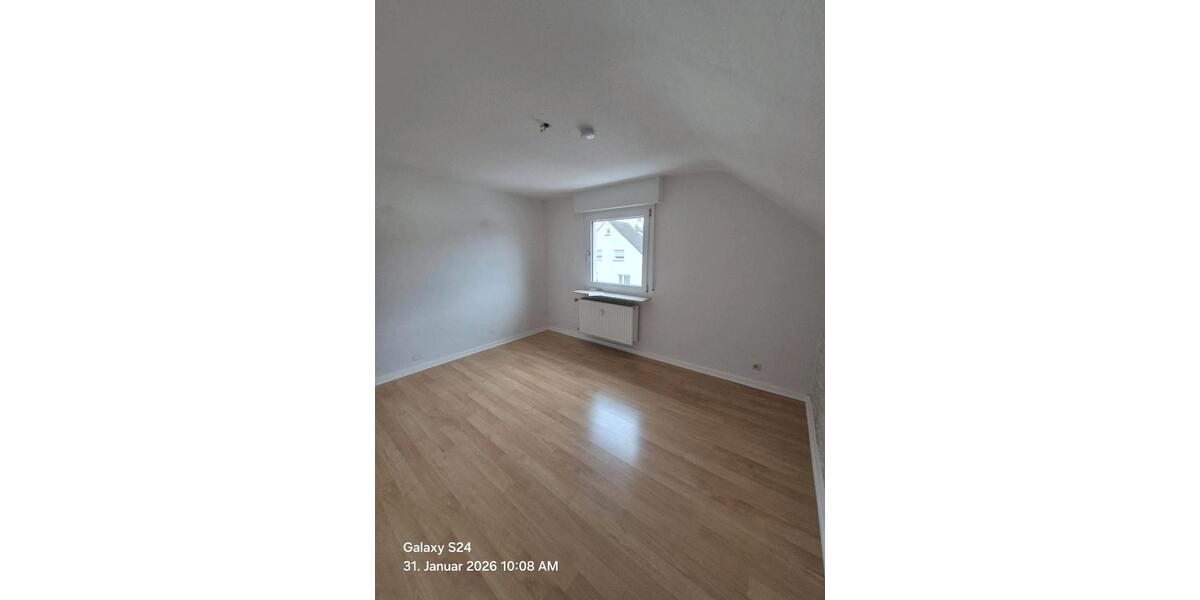 Etagenwohnung Heusenstamm - 3 Zimmer, 80 m&sup2;, 1.150&euro; | Angebot:24984357