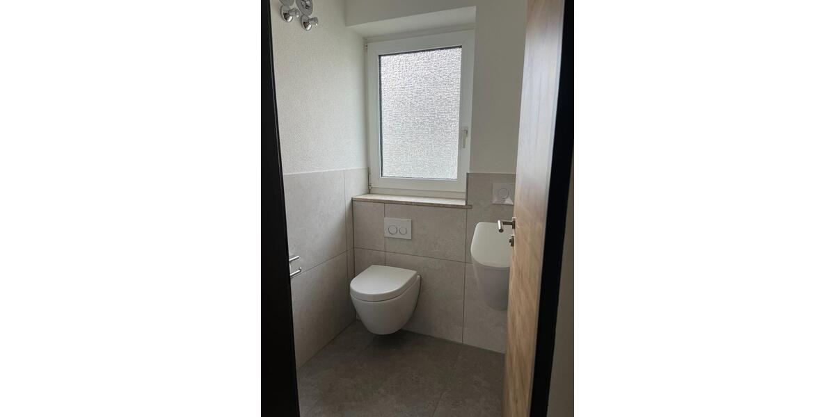 Etagenwohnung Holzheim - 5 Zimmer, 106 m&sup2;, 950&euro; | Angebot:24465472