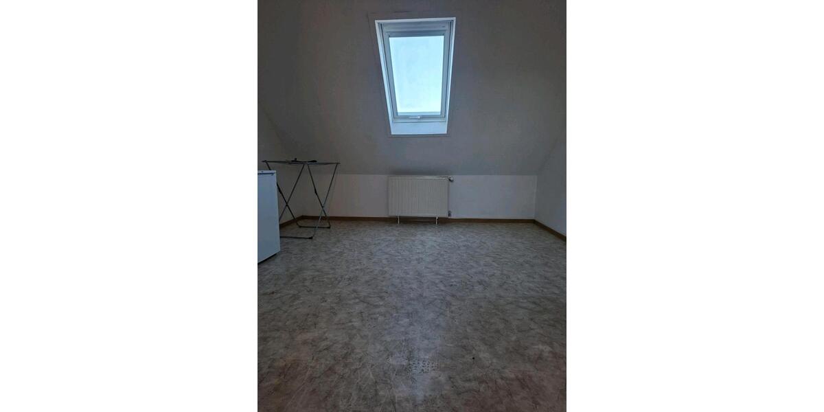 Dachgeschoßwohnung Heusweiler - 3 Zimmer, 70 m&sup2;, 670&euro; | Angebot:24310574