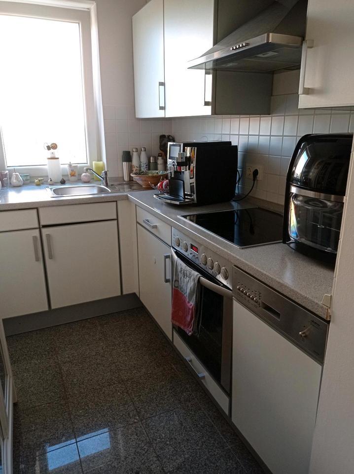 Rgbg., 2Zimmer, Küche, Bad, TG-Stellplatz, Kellerabteil