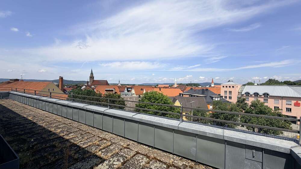 Etagenwohnung Neumarkt Altenhof - 5.5 Zimmer, 181 m&sup2;, 2.300&euro; | Angebot:27055699