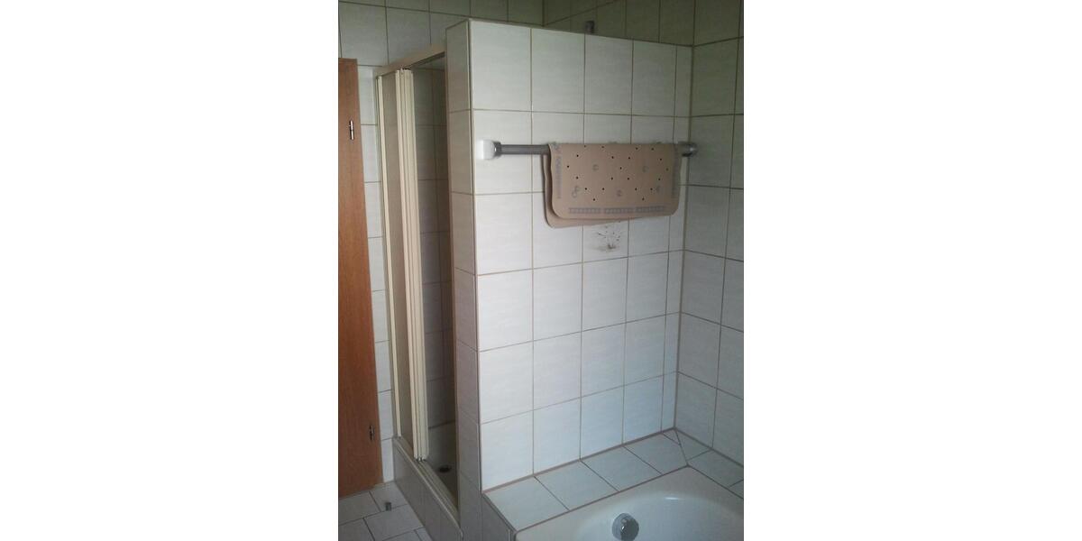 Erdgeschoßwohnung Ulm Söflingen - 2.5 Zimmer, 100 m&sup2;, 1.100&euro; | Angebot:25953952
