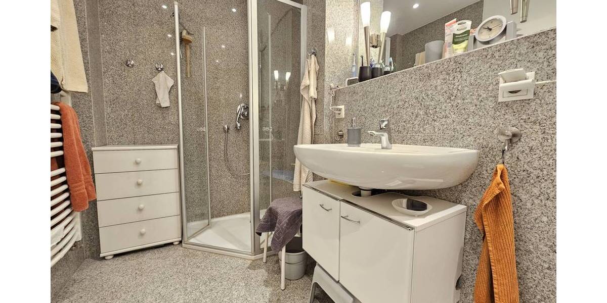 Etagenwohnung Hamburg-Poppenbüttel Poppenbüttel - 3 Zimmer, 105 m&sup2;, 1.440&euro; | Angebot:26154802