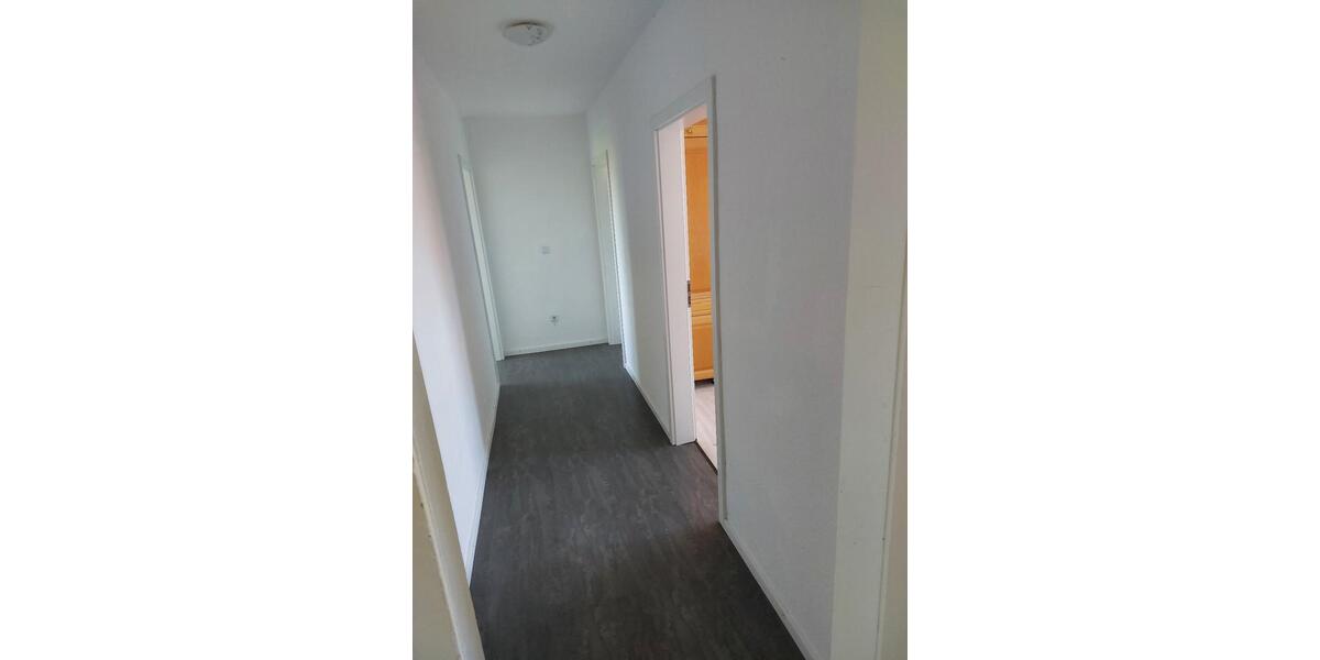 Etagenwohnung Söllingen - 4 Zimmer, 95 m&sup2;, 660&euro; | Angebot:26655643