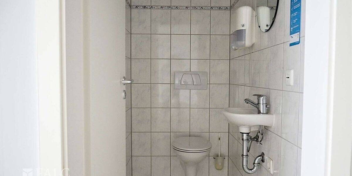 Gewerbeobjekt Tuttlingen - 1.700&euro; | Angebot:25695553