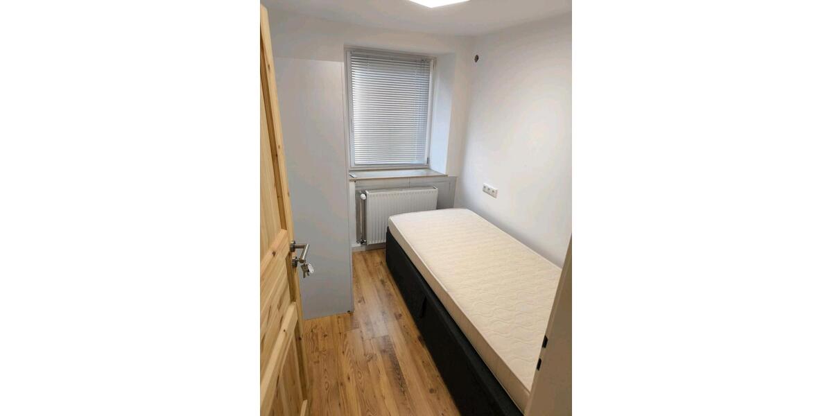 Wohnen auf Zeit Kaisheim - 5 Zimmer, 6 m&sup2;, 350&euro; | Angebot:26443178