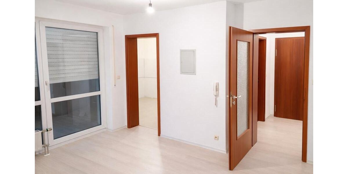 Etagenwohnung Rastatt - 3.5 Zimmer, 90 m&sup2;, 1.000&euro; | Angebot:26253154