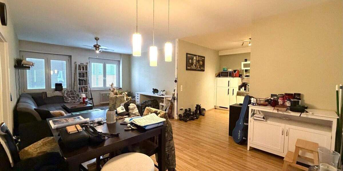 Etagenwohnung Stuttgart / Stuttgart-West West - 3 Zimmer, 105 m&sup2;, 1.250&euro; | Angebot:25746254