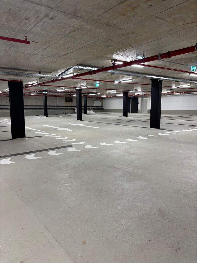 Achtung nur mit WBS!! Neubauwohnung mit Loggia, guter Schnitt, Parkett, Tageslichtbad, Aufzug 3 zimmer