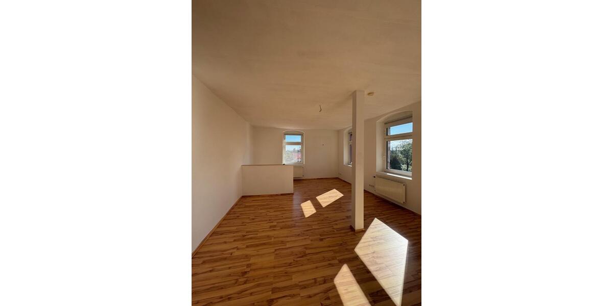 Etagenwohnung Waldheim - 3 Zimmer, 93 m&sup2;, 390&euro; | Angebot:25881894