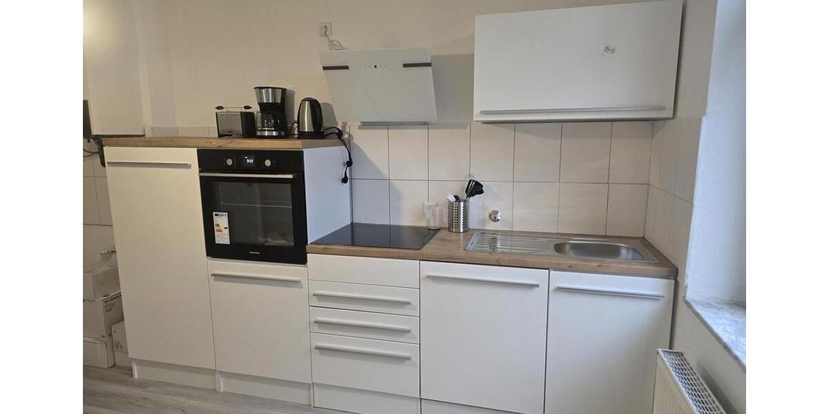 Zimmer mit Balkon in 3er WG | möbliert und renoviert | Stadtmitte direkt am Paulusanger 1 zimmer