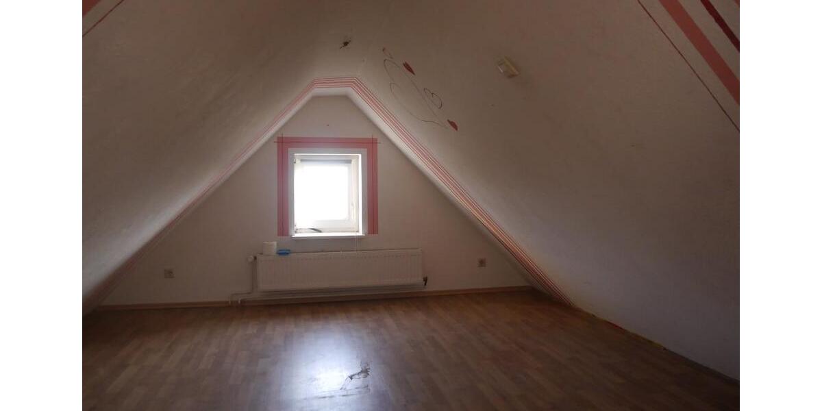 Dachgeschoßwohnung Salzwedel - 4 Zimmer, 106 m&sup2;, 520&euro; | Angebot:26125382