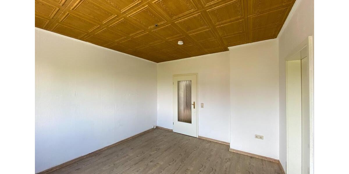 Etagenwohnung Naumburg (Saale) - 4 Zimmer, 82 m&sup2;, 533&euro; | Angebot:17822265