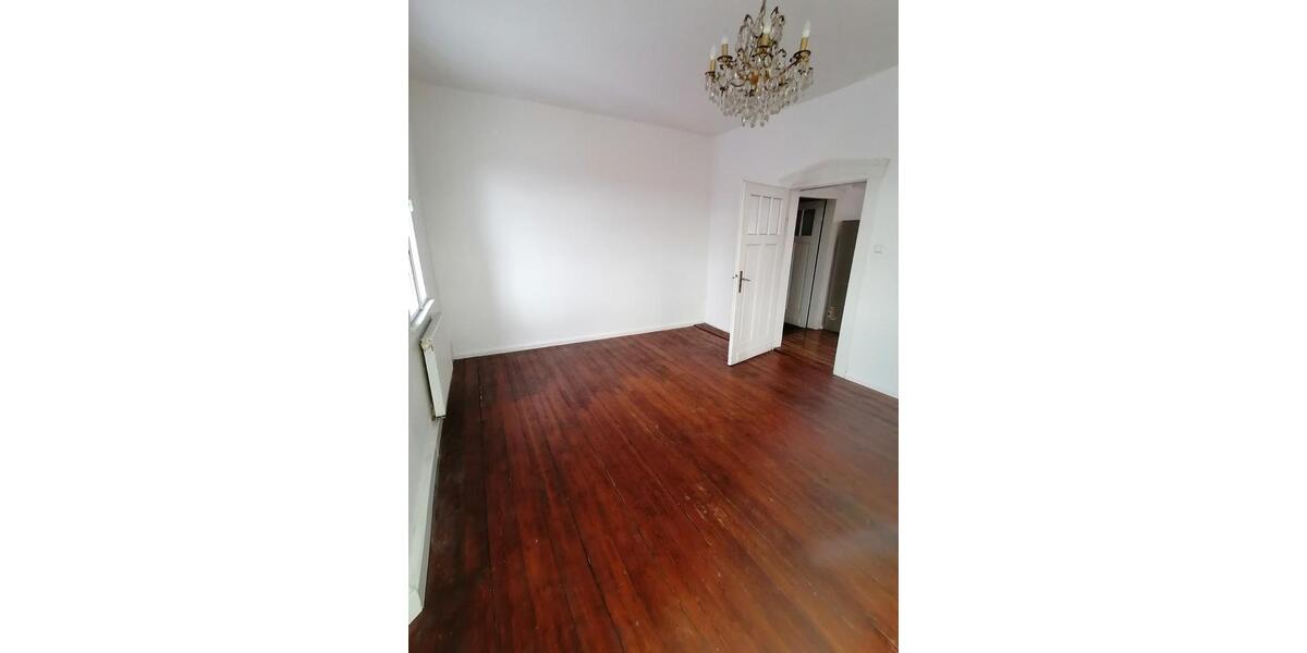 Erdgeschoßwohnung Ebersdorf bei Coburg - 4 Zimmer, 125 m&sup2;, 1.400&euro; | Angebot:26670243